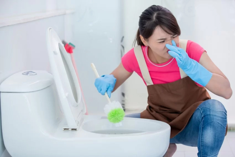 xử lý mùi hôi nhà vệ sinh